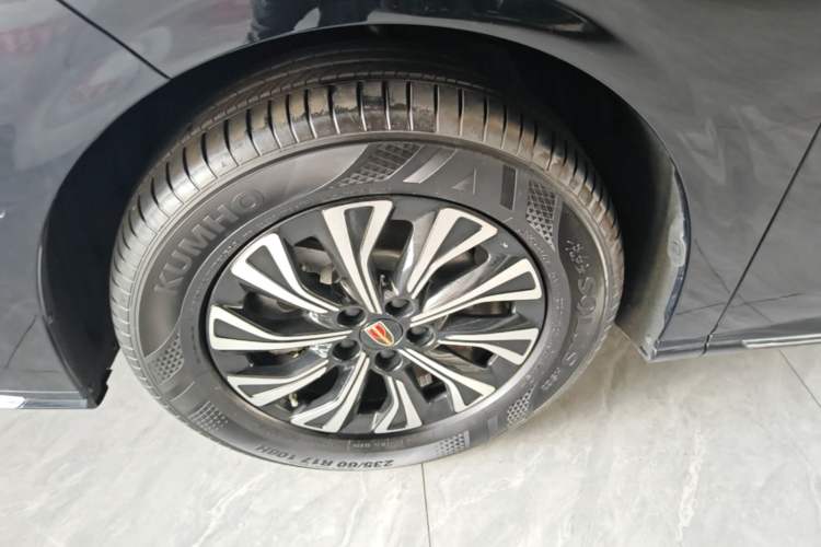 Used Hongqi HQ9 PHEV 2024 2.0T Four-Wheel Drive Luxury Edition Left Front Wheel Hub