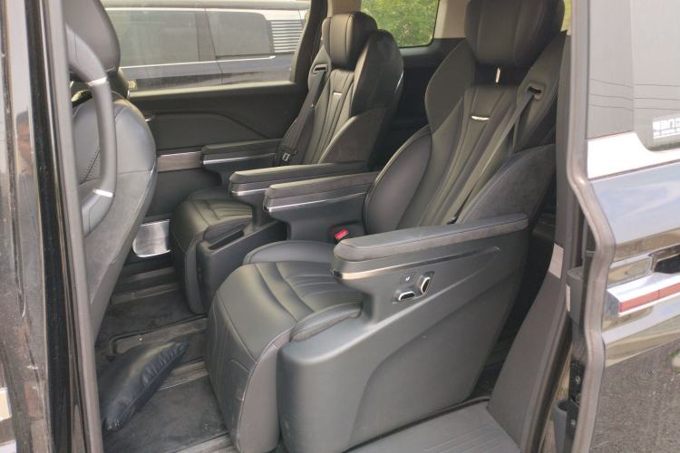 Used Hongqi HQ9 PHEV 2024 2.0T Four-Wheel Drive Business Edition Left Rear Seat