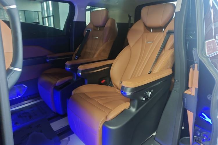 Used Hongqi HQ9 PHEV 2024 2.0T Four-Wheel Drive Business Edition Left Rear Seat