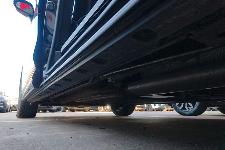 Used Hongqi HQ9 PHEV 2024 2.0T Four-Wheel Drive Business Edition Left Side Sill