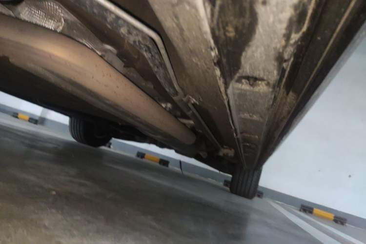 Used Hongqi HQ9 PHEV 2024 2.0T Four-Wheel Drive Luxury Edition Left Side Sill