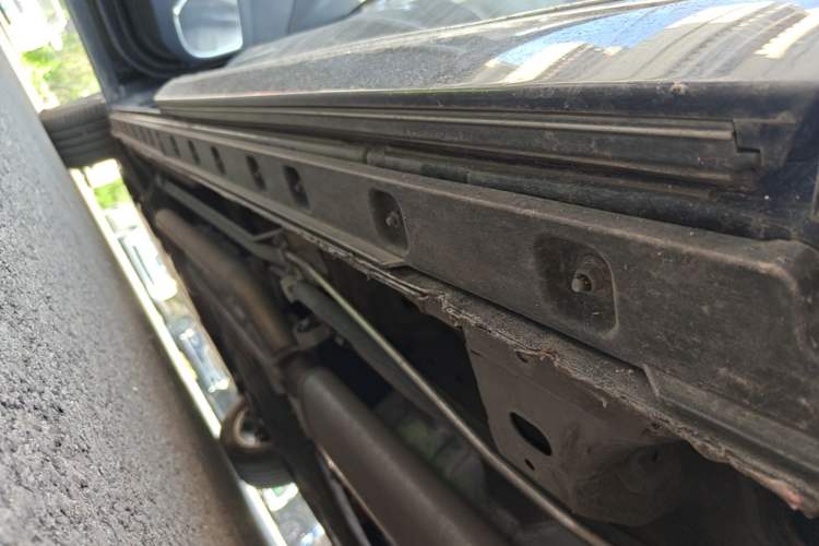 Used Hongqi HQ9 PHEV 2024 2.0T Four-Wheel Drive Business Edition Left Side Sill