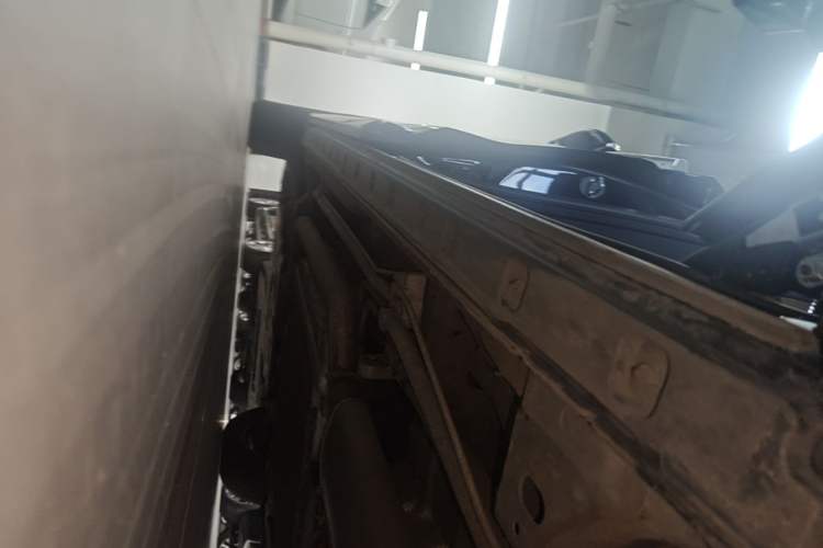 Used Hongqi HQ9 PHEV 2024 2.0T Four-Wheel Drive Business Edition Left Side Sill