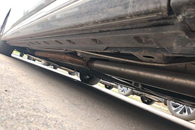 Used Hongqi HQ9 PHEV 2024 2.0T Four-Wheel Drive Business Edition Left Side Sill