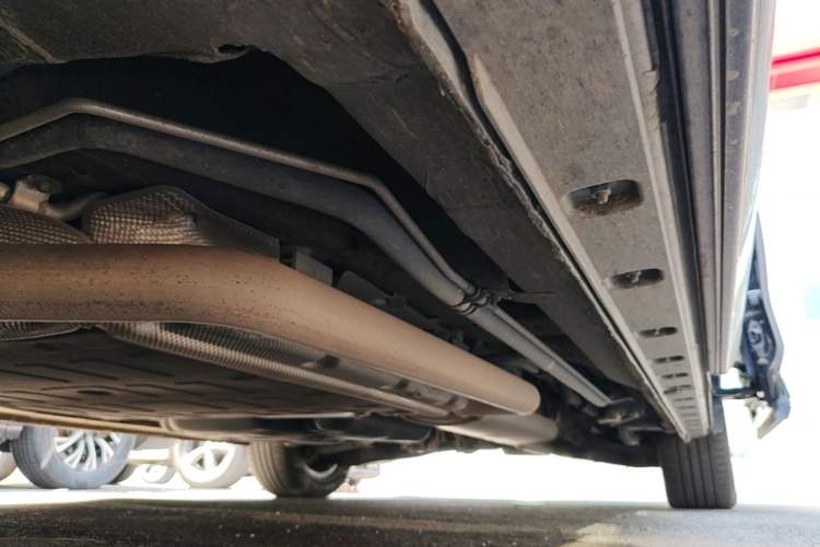 Used Hongqi HQ9 PHEV 2024 2.0T Four-Wheel Drive Business Edition Left Side Sill