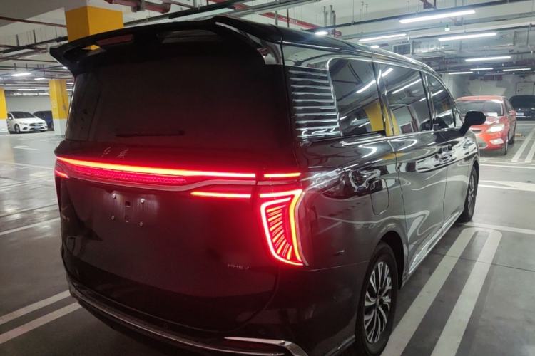 Used Hongqi HQ9 PHEV 2024 2.0T Four-Wheel Drive Luxury Edition Rear Right 45 Deg