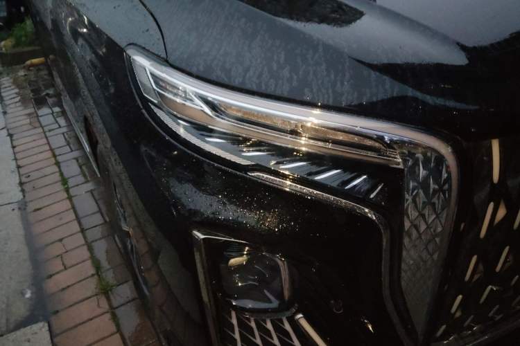 Used Hongqi HQ9 PHEV 2024 2.0T Four-Wheel Drive Business Edition Right Front Headlight