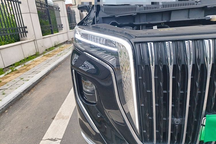 Used Hongqi HQ9 PHEV 2024 2.0T Four-Wheel Drive Business Edition Right Front Headlight