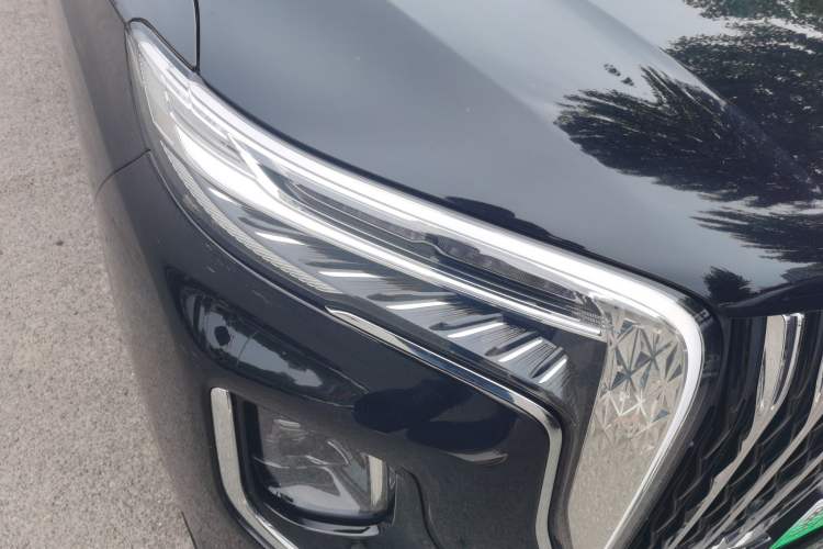 Used Hongqi HQ9 PHEV 2024 2.0T Four-Wheel Drive Business Edition Right Front Headlight