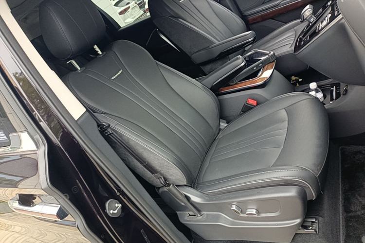 Used Hongqi HQ9 PHEV 2024 2.0T Four-Wheel Drive Luxury Edition Right Front Seat