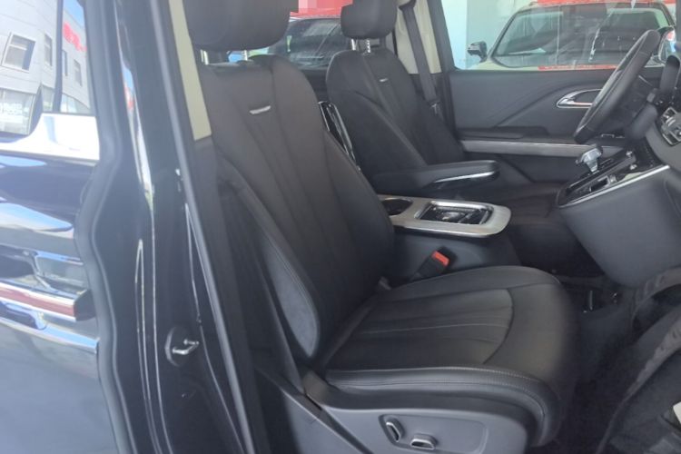 Used Hongqi HQ9 PHEV 2024 2.0T Four-Wheel Drive Business Edition Right Front Seat