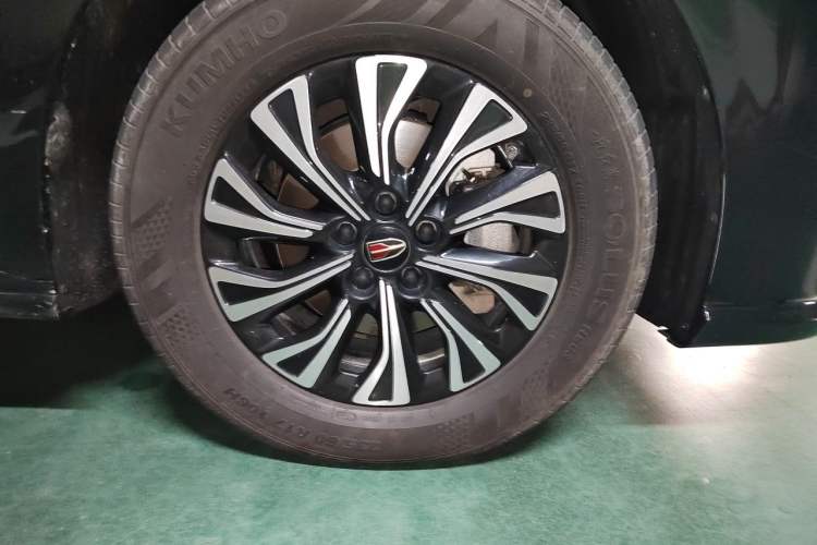 Used Hongqi HQ9 PHEV 2024 2.0T Four-Wheel Drive Luxury Edition Right Front Wheel Hub