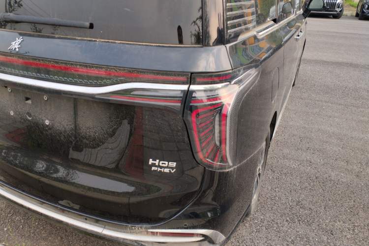 Used Hongqi HQ9 PHEV 2024 2.0T Four-Wheel Drive Business Edition Right Rear Taillight