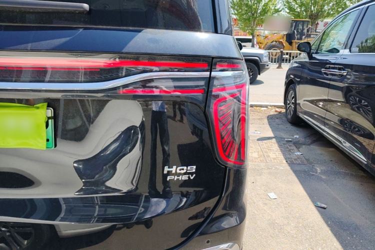 Used Hongqi HQ9 PHEV 2024 2.0T Four-Wheel Drive Business Edition Right Rear Taillight