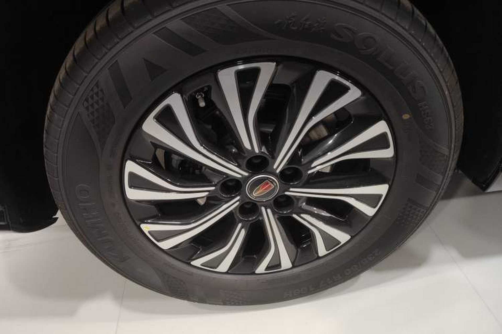 Used Hongqi HQ9 PHEV 2024 2.0T Four-Wheel Drive Business Edition Right Rear Wheel Hub