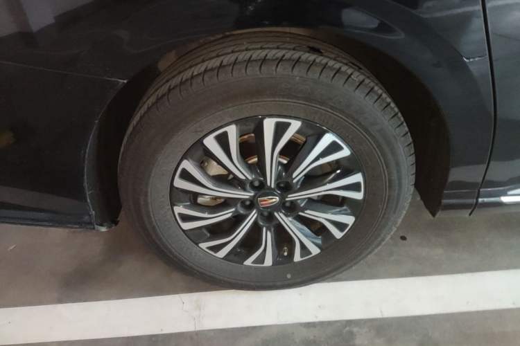Used Hongqi HQ9 PHEV 2024 2.0T Four-Wheel Drive Luxury Edition Right Rear Wheel Hub