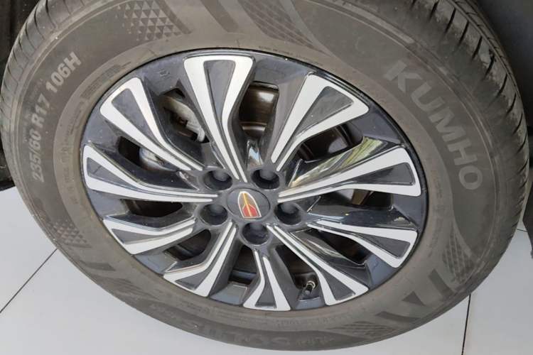 Used Hongqi HQ9 PHEV 2024 2.0T Four-Wheel Drive Luxury Edition Right Rear Wheel Hub