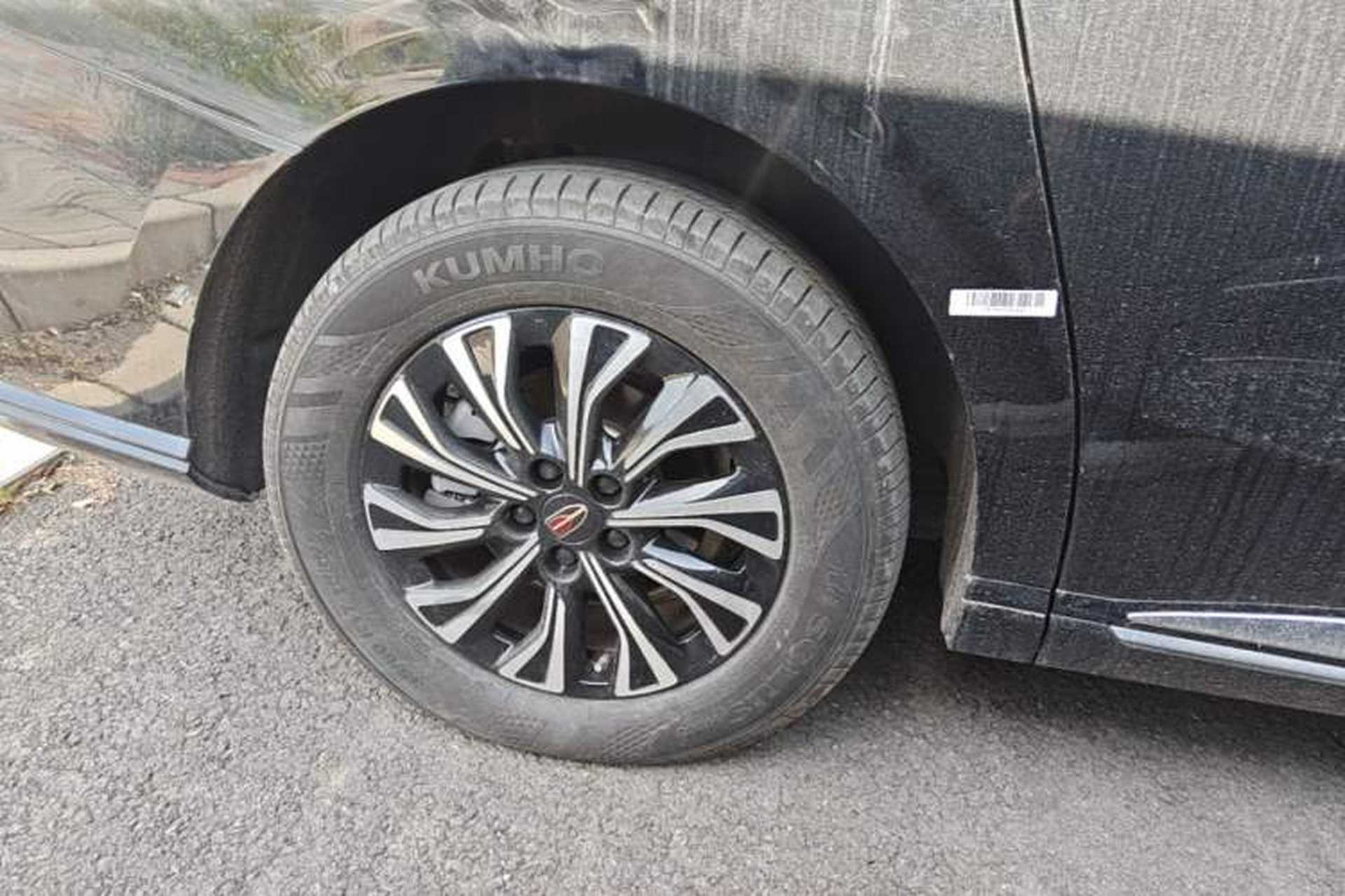 Used Hongqi HQ9 PHEV 2024 2.0T Four-Wheel Drive Business Edition Right Rear Wheel Hub