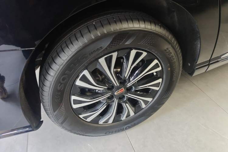 Used Hongqi HQ9 PHEV 2024 2.0T Four-Wheel Drive Business Edition Right Rear Wheel Hub