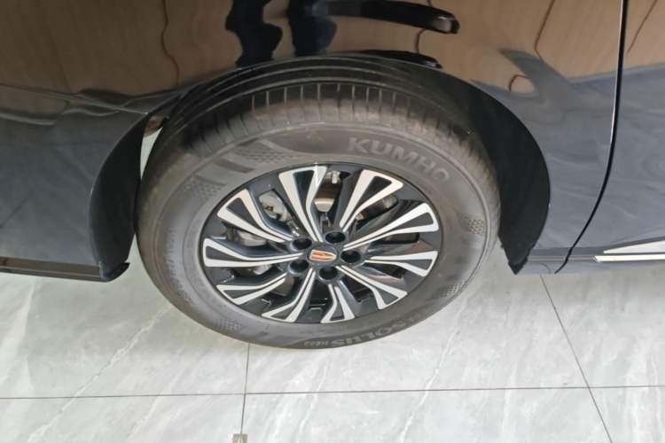 Used Hongqi HQ9 PHEV 2024 2.0T Four-Wheel Drive Luxury Edition Right Rear Wheel Hub