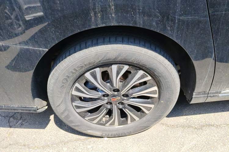 Used Hongqi HQ9 PHEV 2024 2.0T Four-Wheel Drive Business Edition Right Rear Wheel Hub