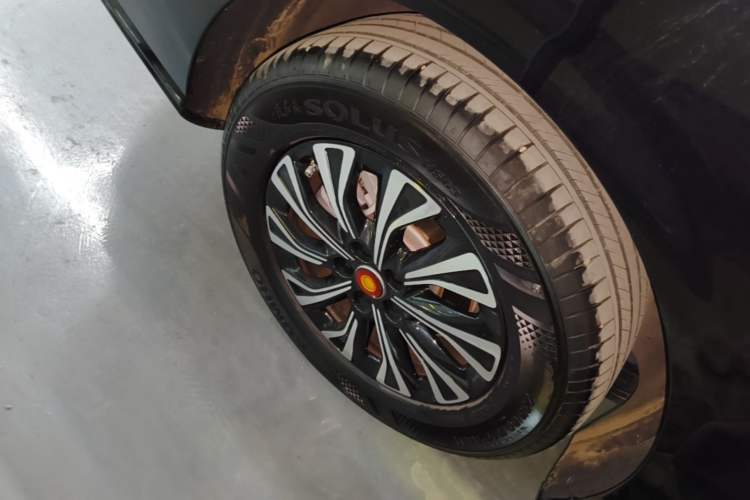 Used Hongqi HQ9 PHEV 2024 2.0T Four-Wheel Drive Business Edition Right Rear Wheel Hub