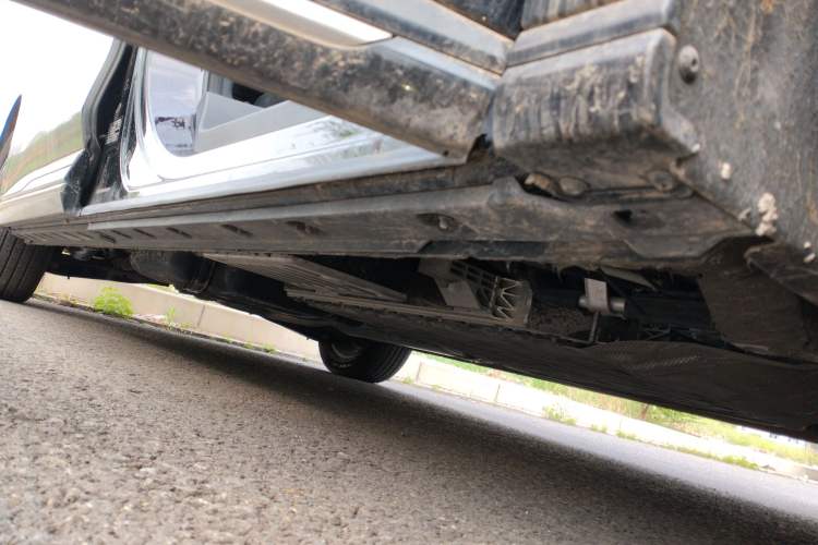 Used Hongqi HQ9 PHEV 2024 2.0T Four-Wheel Drive Business Edition Right Side Sill
