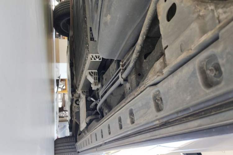 Used Hongqi HQ9 PHEV 2024 2.0T Four-Wheel Drive Luxury Edition Right Side Sill