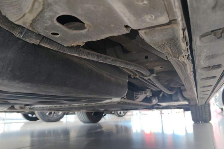 Used Hongqi HQ9 PHEV 2024 2.0T Four-Wheel Drive Luxury Edition Right Side Sill