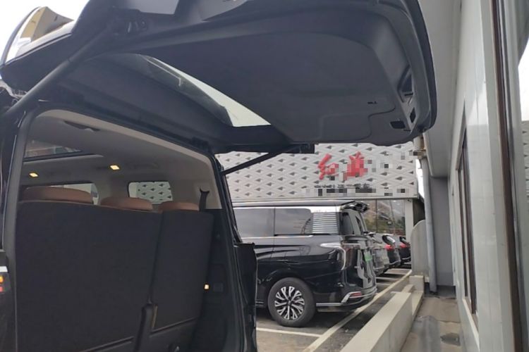 Used Hongqi HQ9 PHEV 2024 2.0T Four-Wheel Drive Business Edition Trunk