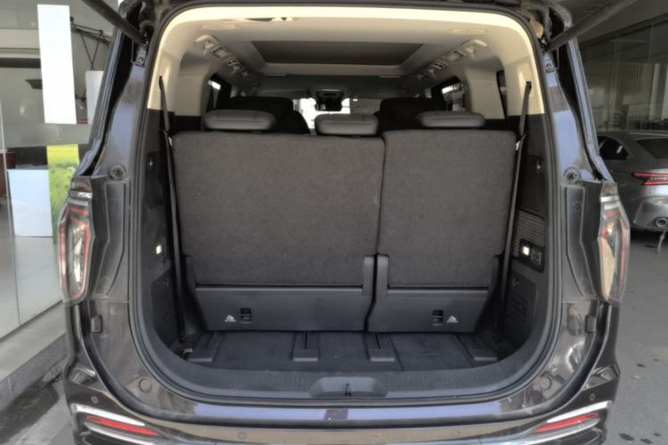 Used Hongqi HQ9 PHEV 2024 2.0T Four-Wheel Drive Luxury Edition Trunk