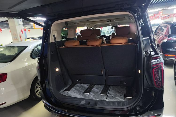 Used Hongqi HQ9 PHEV 2024 2.0T Four-Wheel Drive Business Edition Trunk