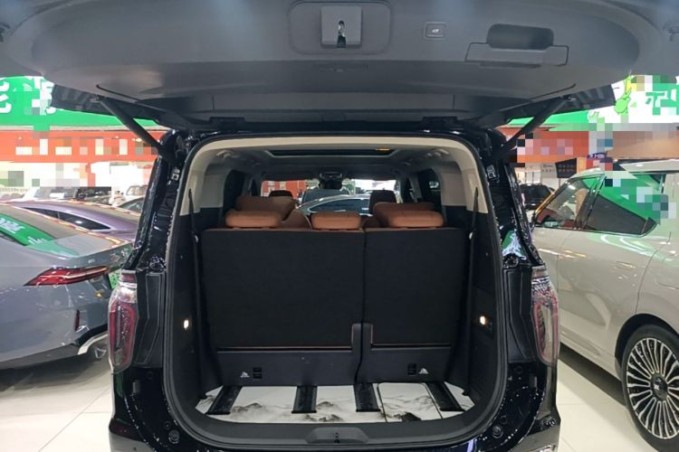 Used Hongqi HQ9 PHEV 2024 2.0T Four-Wheel Drive Luxury Edition Trunk