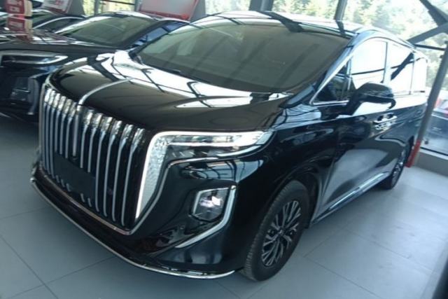 Ojetý Hongqi HQ9 PHEV 2024 2.0T Four-Wheel Drive Business Edition