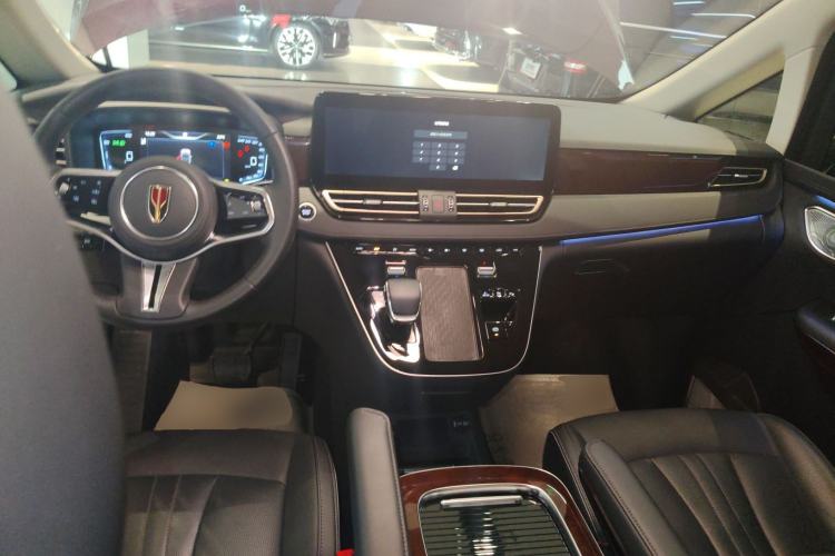 Used Hongqi HQ9 PHEV 2024 2.0T Four-Wheel Drive Luxury Edition Center Console