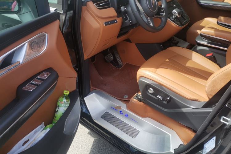 Used Hongqi HQ9 PHEV 2024 2.0T Four-Wheel Drive Business Edition Driver Seat