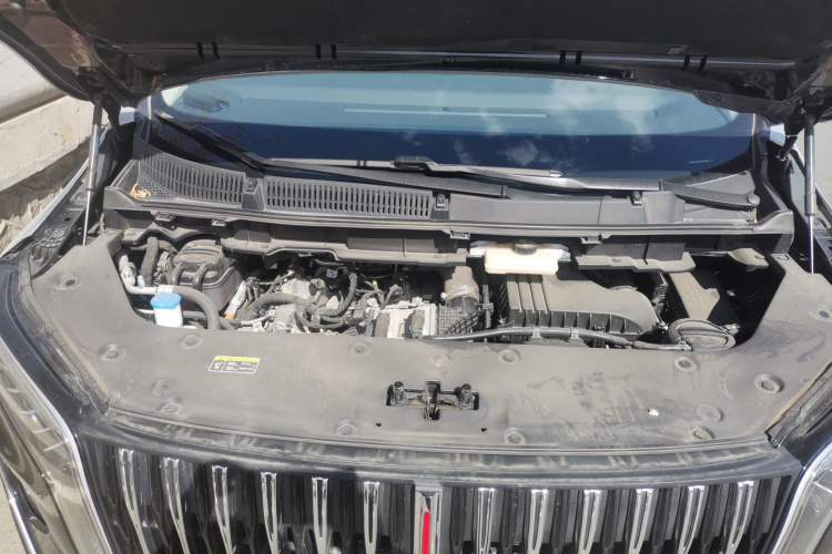 Used Hongqi HQ9 PHEV 2024 2.0T Four-Wheel Drive Business Edition Engine Bay