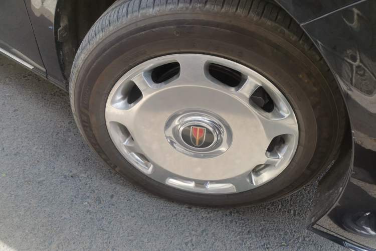 Used Hongqi HQ9 PHEV 2024 2.0T Four-Wheel Drive Business Edition Right Front Wheel Hub
