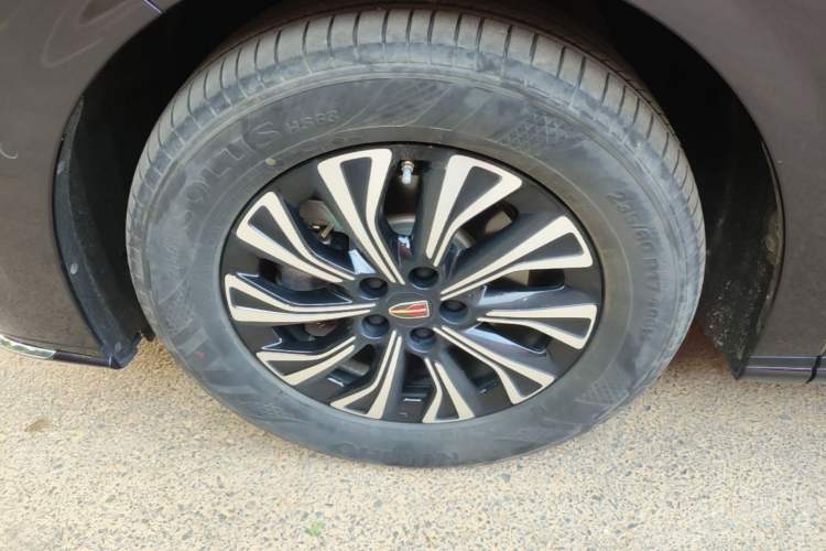 Used Hongqi HQ9 PHEV 2024 2.0T Four-Wheel Drive Luxury Edition Left Front Wheel Hub