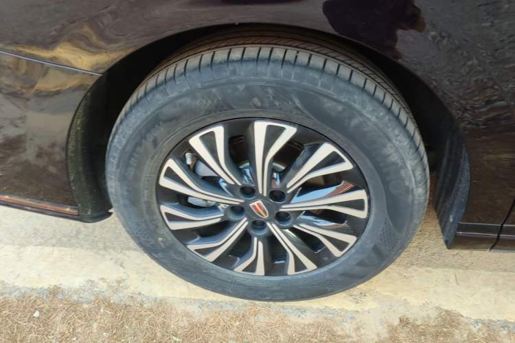 Used Hongqi HQ9 PHEV 2024 2.0T Four-Wheel Drive Luxury Edition Right Rear Wheel Hub