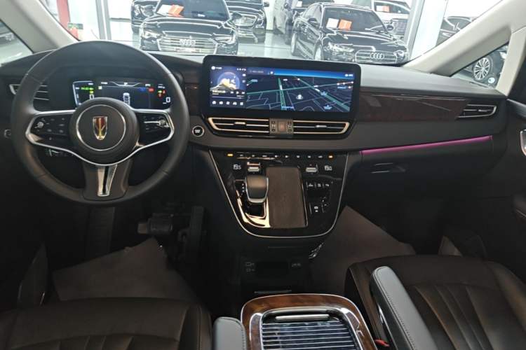 Used Hongqi HQ9 PHEV 2024 2.0T Four-Wheel Drive Luxury Edition Audio And AC Panel