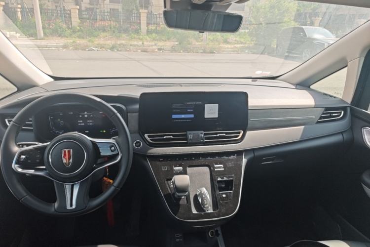 Used Hongqi HQ9 PHEV 2024 2.0T Four-Wheel Drive Business Edition Center Console
