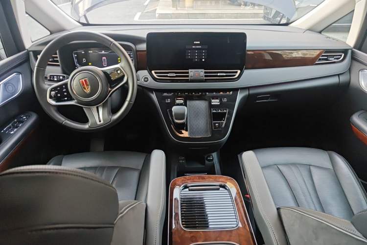 Used Hongqi HQ9 PHEV 2024 2.0T Four-Wheel Drive Luxury Edition Center Console