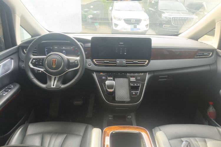 Used Hongqi HQ9 PHEV 2024 2.0T Four-Wheel Drive Luxury Edition Center Console
