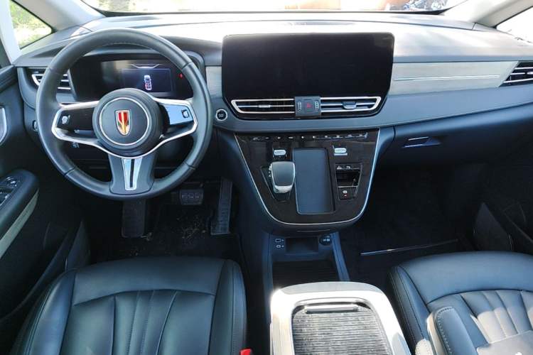 Used Hongqi HQ9 PHEV 2024 2.0T Four-Wheel Drive Business Edition Center Console
