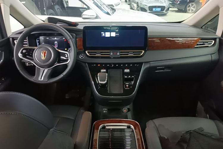 Used Hongqi HQ9 PHEV 2024 2.0T Four-Wheel Drive Luxury Edition Center Console