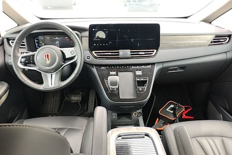 Used Hongqi HQ9 PHEV 2024 2.0T Four-Wheel Drive Business Edition Center Console