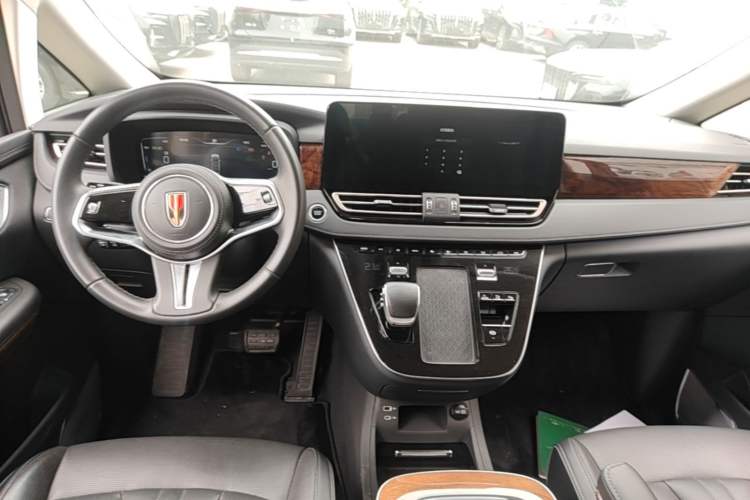 Used Hongqi HQ9 PHEV 2024 2.0T Four-Wheel Drive Luxury Edition Center Console