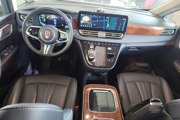 Used Hongqi HQ9 PHEV 2024 2.0T Four-Wheel Drive Luxury Edition Center Console