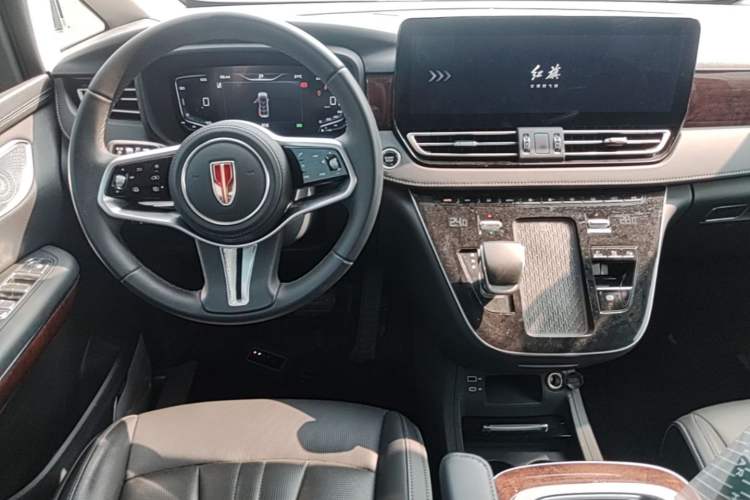 Used Hongqi HQ9 PHEV 2024 2.0T Four-Wheel Drive Luxury Edition Center Console